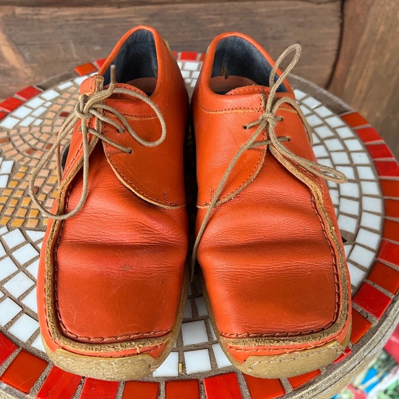 John Fluevog Shoes - John Fluevogs Orange Size 37 (fit big) Shoes